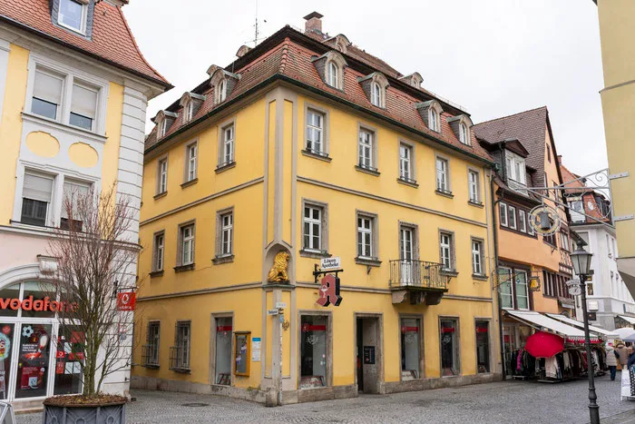 Leerstehendes Ladenlokal in Kitzingen – Beispiel 2 vorher